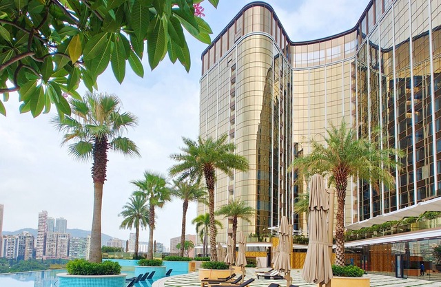 YOHO Treasure Island Hotel