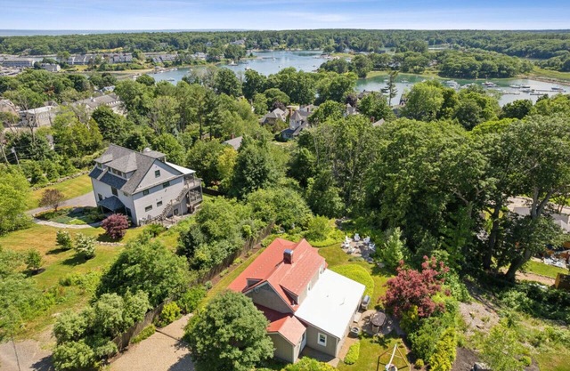 York Harbor Tranquility - Walk to Beach, Scenic Trails and Dining
