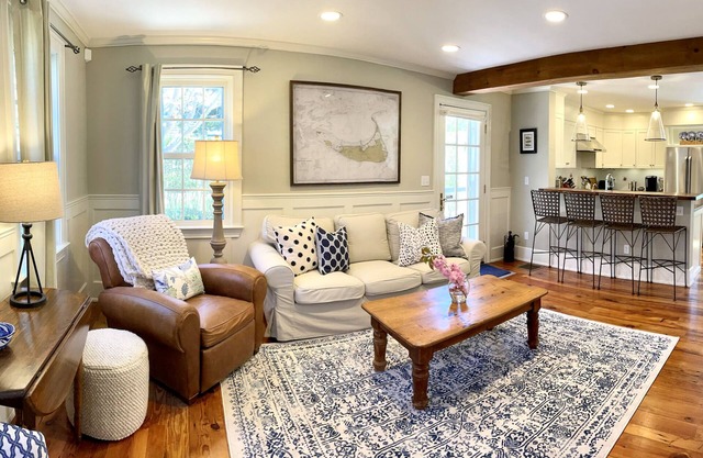 “You've Got Whale" - Charming Nantucket Home + Patio Firepit - Walk to Bike Path