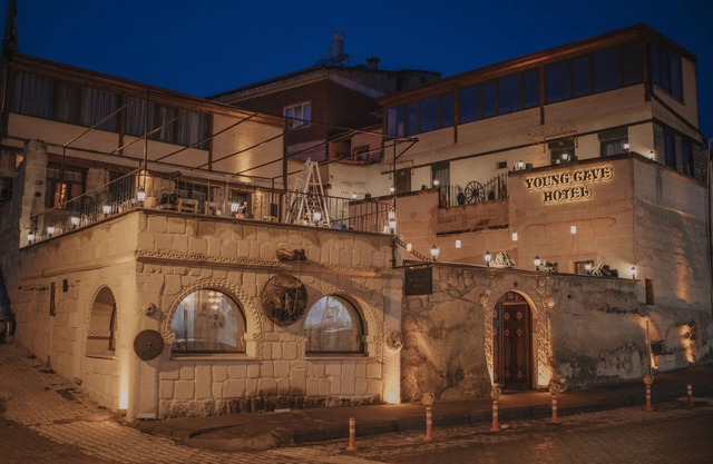 Young Cave Hotel