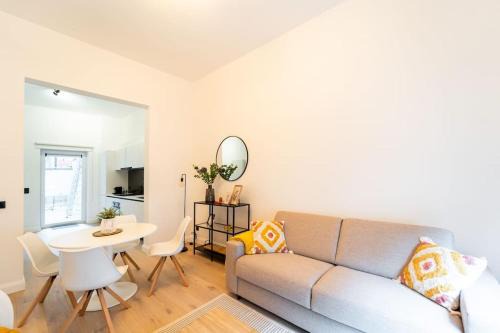Your Antwerp Adventure Sleeps 4