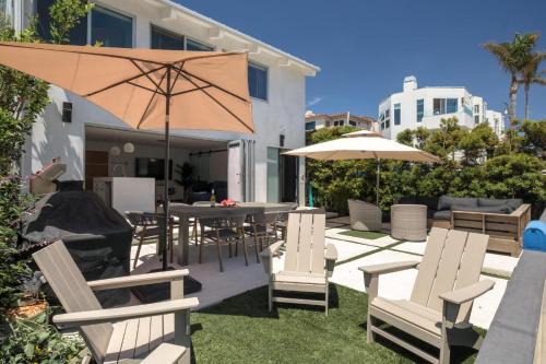 Your Coastal Getaway in Manhattan Beach Awaits