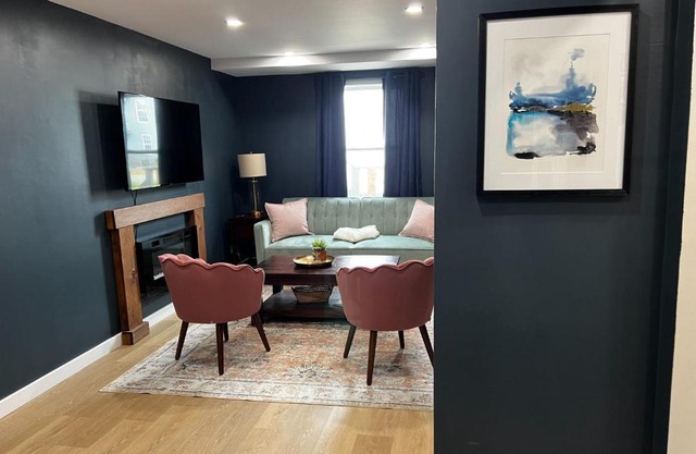 Your Cozy Harbor at Ports on Portland, Apt #1