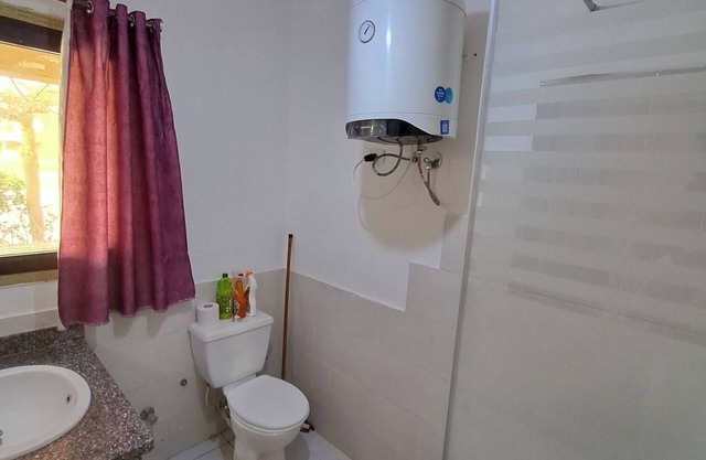 Your Dream Vacation Home – Sleeps 4, Private BBQ, 5★ Resort Perks!