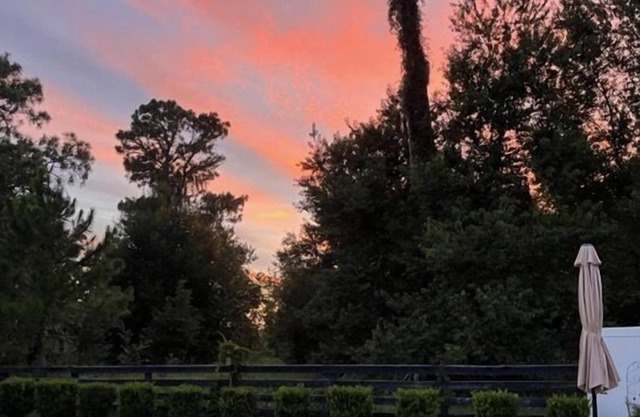 Your Dream Vacation Starts HERE!! Amazing 3/2 villa w/Golf Cart, BBQ & WiFi!