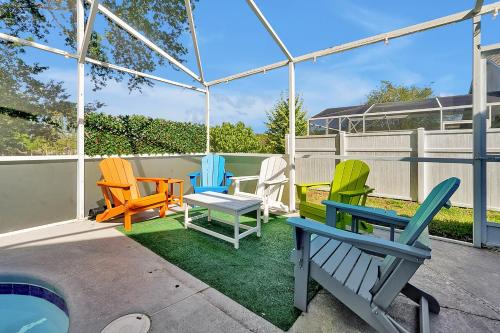 Your Family Fun Villa w Pool, Game room, all you need, close to Disney & more