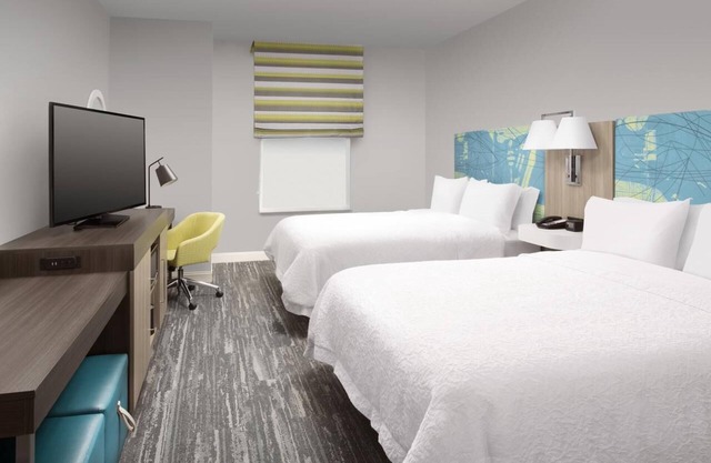 Your Gateway to Miami's Heartbeat! 2 Relaxing Units, Free Breakfast, Pool!