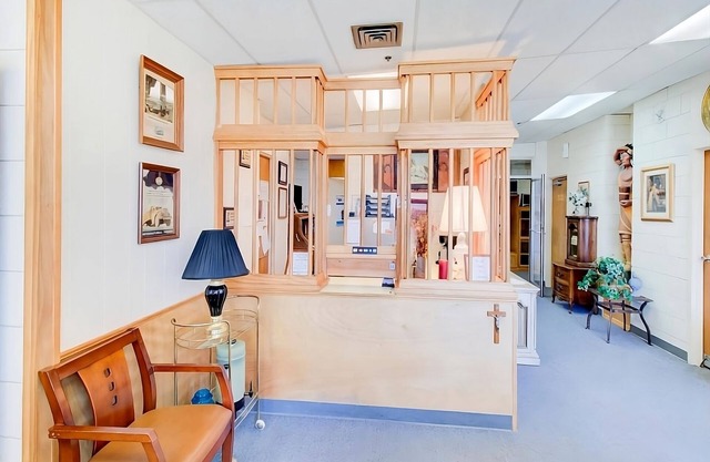 Your Home Away From Home! 3 Convenient Units, Free Parking, Pets Allowed!
