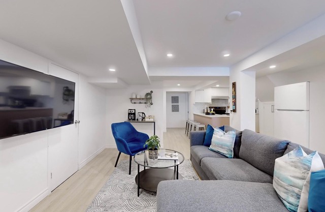 Your Ideal Cozy 3-Bedroom Suite