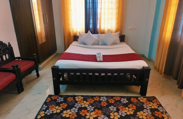 YOUR PERFECT STAY IN KOCHI ALL AROUND 3 KM , NEAR TO LULU MALL, 3 KM TO STATIONS