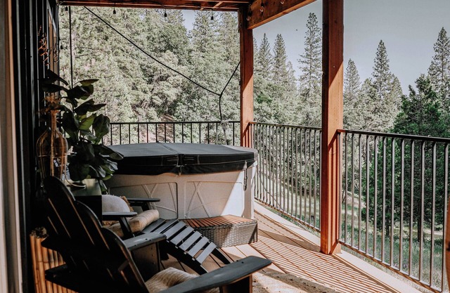 Your private boutique retreat in the heart of Grass Valley / Nevada City