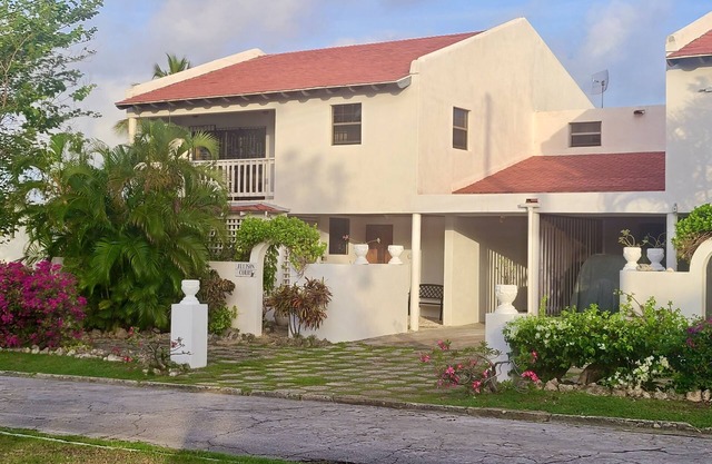 Your surf and beach retreat in Barbados