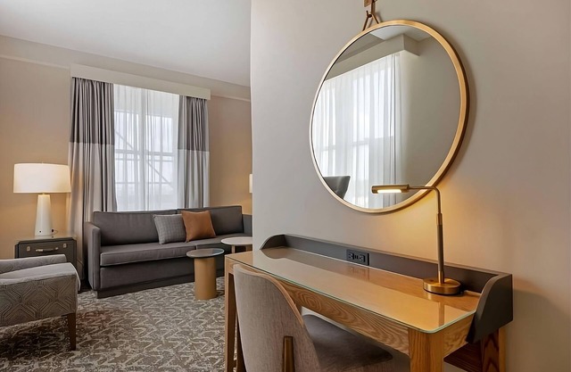 Your Tampa Adventure Begins! Modern Luxury!