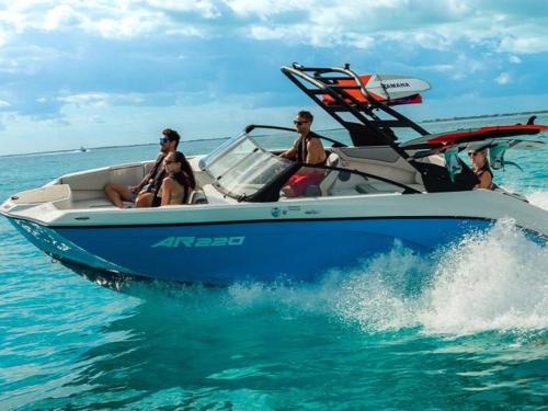 Your Tampa Bays Party Boat