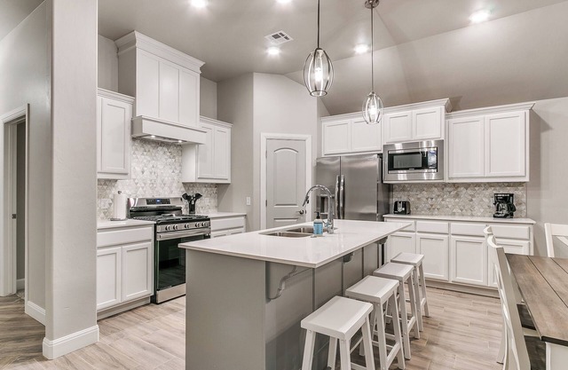 Your Yukon Haven. New Home in Great Location!
