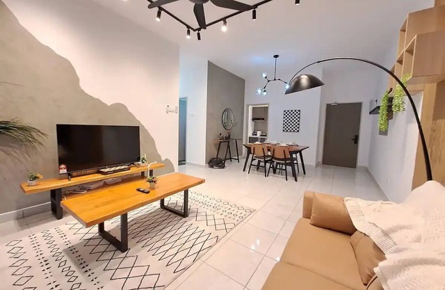 Youth City Residence/ 3 Room/ KLIA/ Nilai/ Pool