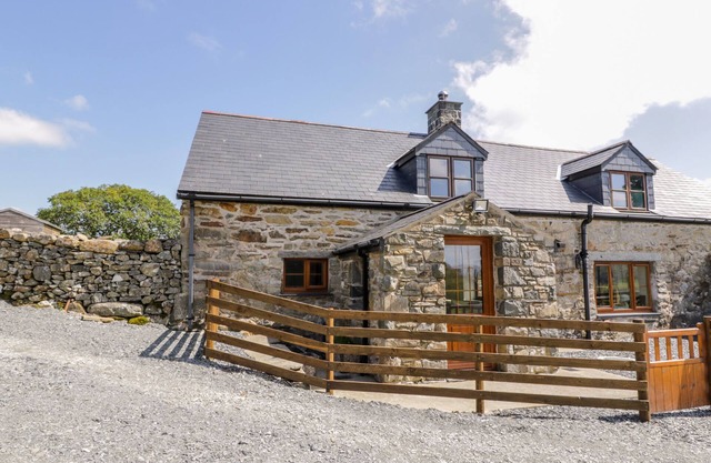 Año Hen Stabal, TRAWSFYNYDD