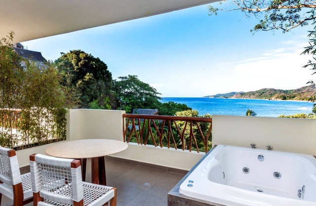 Ysuri Sayulita - Beachfront Hotel