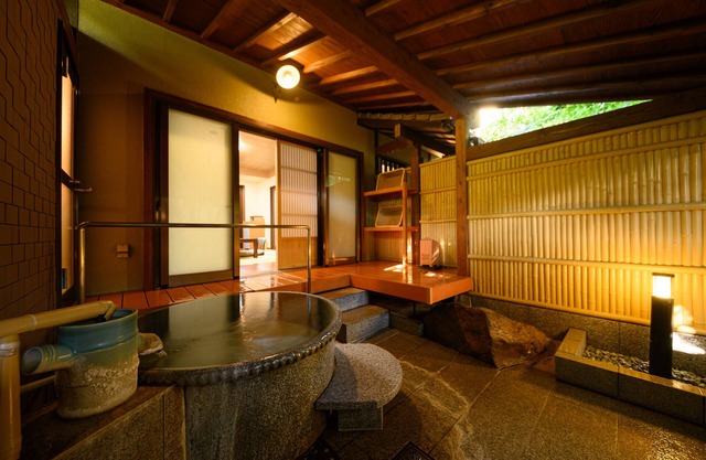 Yufuin Onsen Ryokan Mebaeso