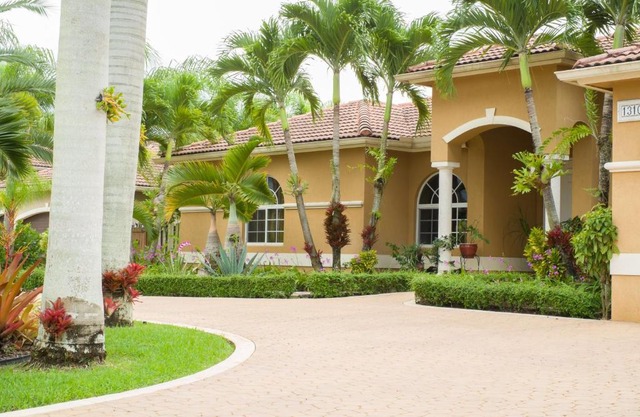 Yuli's Home