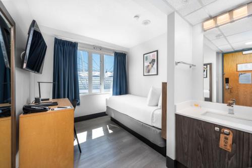 YWCA Hotel Vancouver