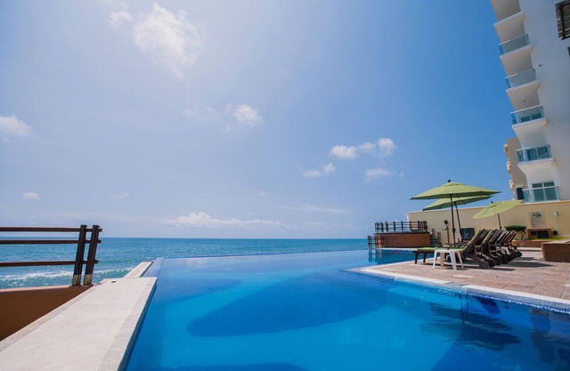 Zafiro Beach Boutique Resort
