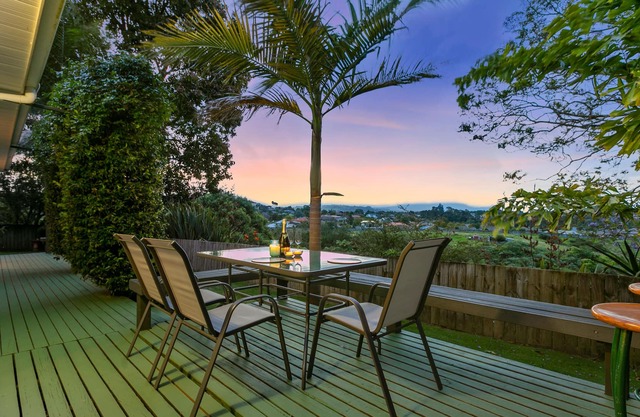 ZALONYIKA NZ - TAURANGA HOLIDAY HOME, family friendly in Tauranga