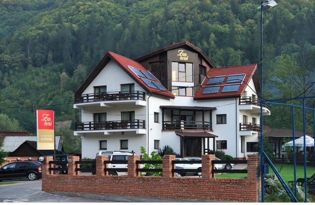 Zan Hotel