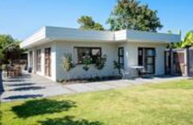 Zari House