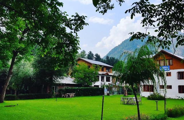 Zebrina Guest House Pahalgam