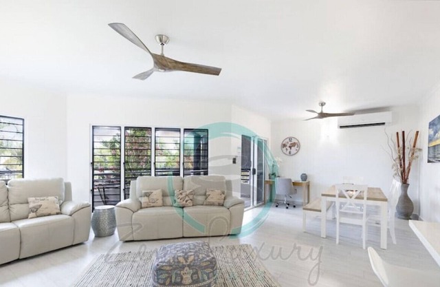 ZEN FORESHORE: 3-BR Nightcliff Foreshore-Front Apt