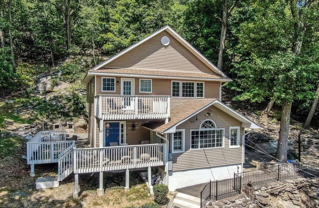 Zen Lake House: Your Retreat 1H From NYC