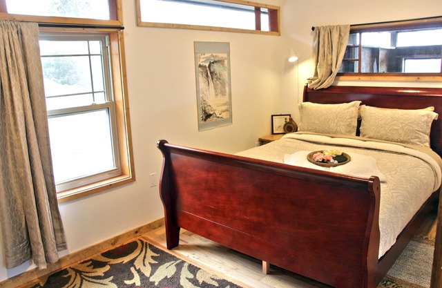 Zen Hideaway Loft con impresionantes vistas cerca de Ashland y Medford