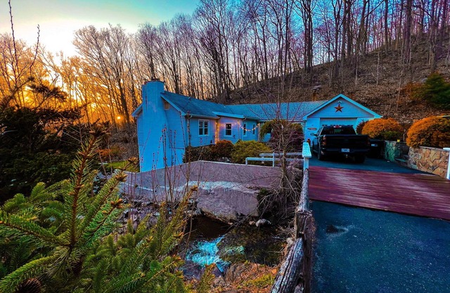 Zen Retreat* EV Charger*Active Creek! 3B/1.5Bth