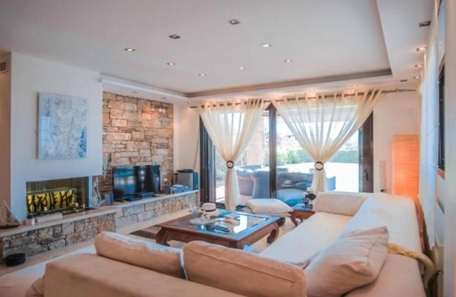 Zennova 17 Lydia Luxury Pool Villa