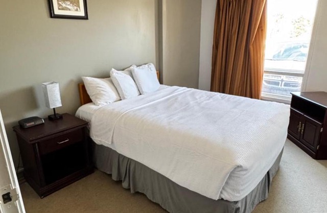 zero-100 motel