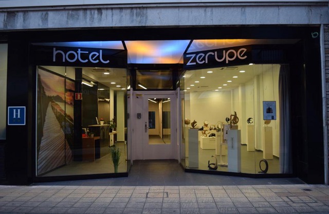 Zerupe Hotel