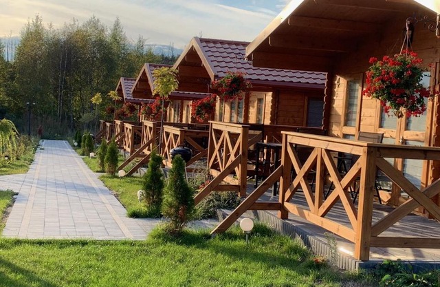 ZIELONA DOLINA - kompleks dla rodzin z dziećmi