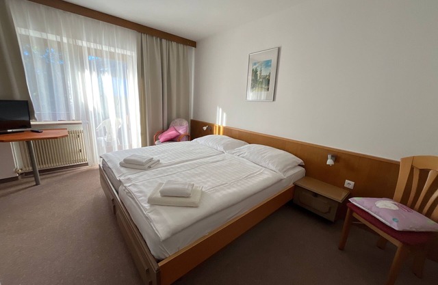 Zimmer 04 / 2bett mit Balkon - Pension Alpina