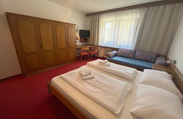 Zimmer 17 / 3bett Ohne Balkon - Pension Alpina