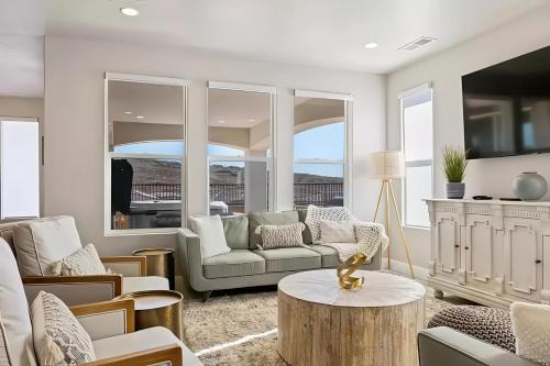 Zion Comfort w Game Room Hot Tub Resort Pool