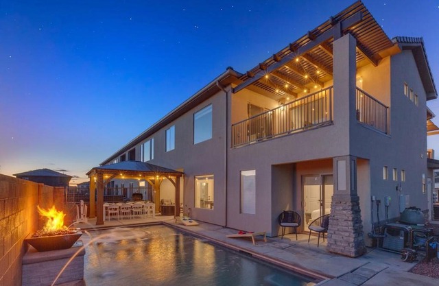 Zion Village Resort 2053 Brand New Home! Private Pool, Hot Tub, and 35mins from Zion National Park