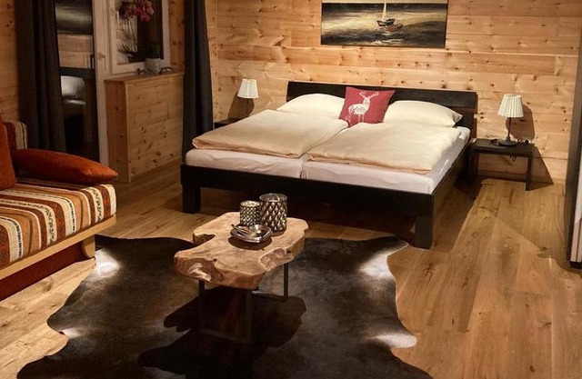 Zirben Appartement zwischen Berg und See