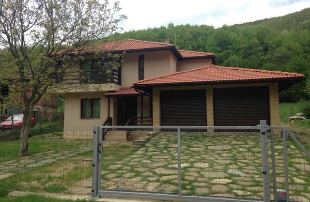 Zlatina Guest House