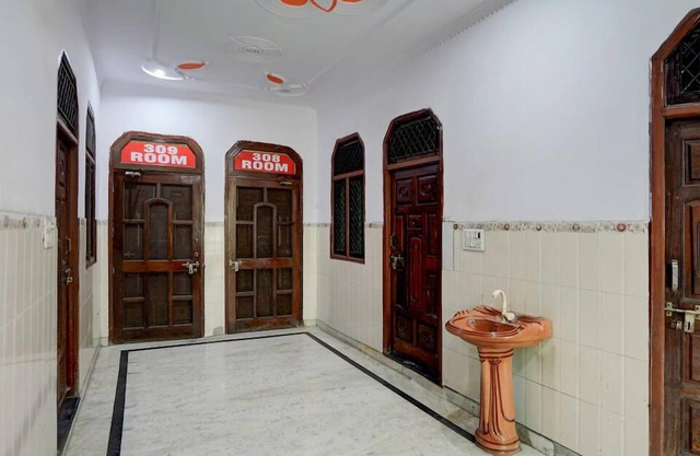 Zoom Hotel