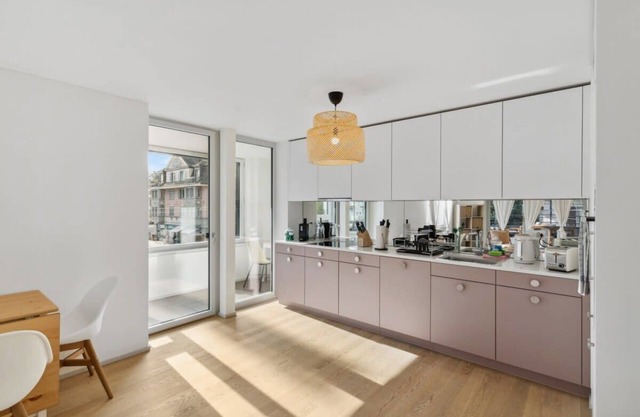 Zurich Flat: Central & Lake Convenience