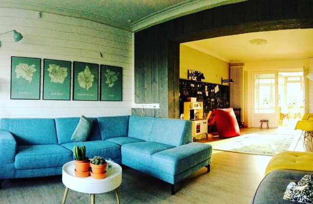 ZussEnzo - STOER FAMILIEHUIS - 18P - 5SLPK - GROTE TUIN - SAUNA - OFYR BBQ - HOMECINEMA - 15MIN MAASTRICHT
