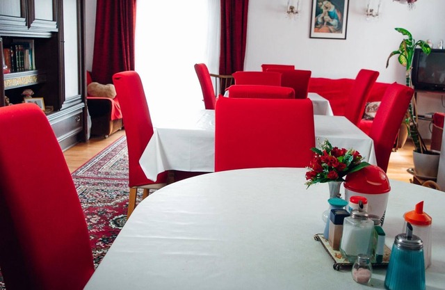 Zweibettzimmer, Dusche, Bergseite - Gästehaus Mikosch