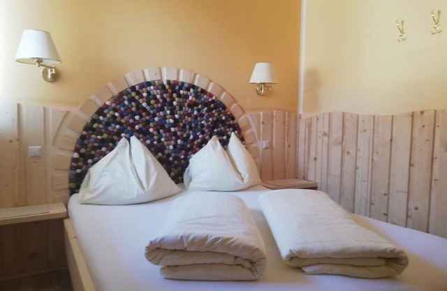 Zweibettzimmer Sonnenquelle - Gottes Hand - Biolandhaus Arche
