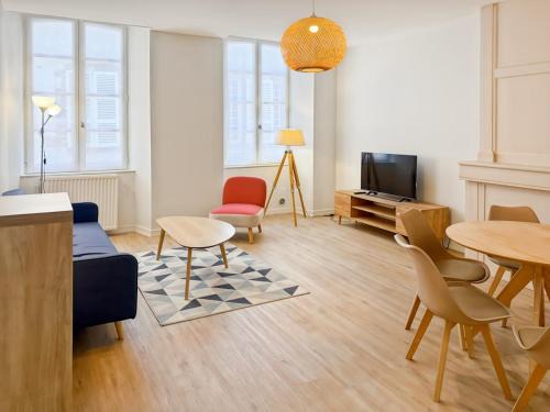 Aurillac Apartamento | Élégance, confort à l'Hôtel particulier d'Aurillac